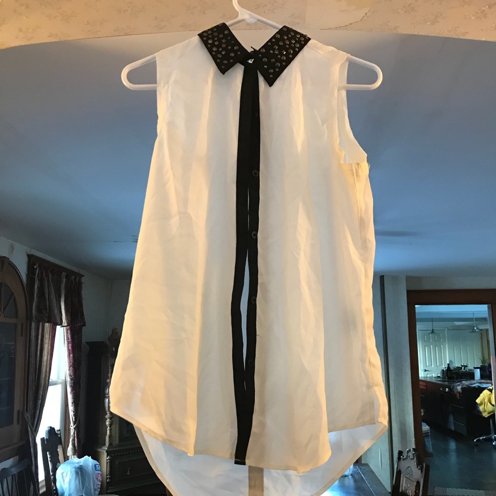 White Sleeveless Button Up w/ Studded Collar